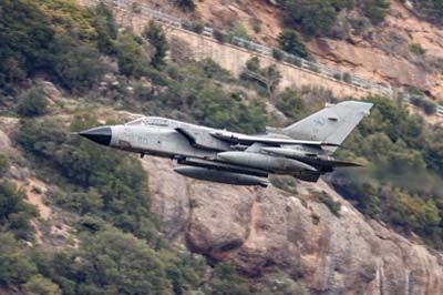 Aviation Photography low level flying