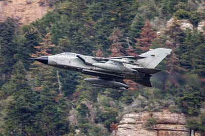 Aviation Photography low level flying