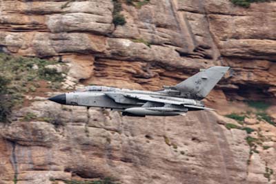 Aviation Photography low level flying