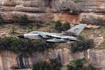 Aviation Photography low level flying