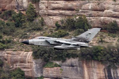 Aviation Photography low level flying