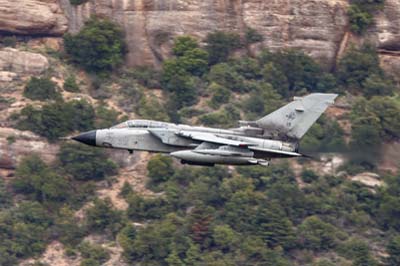Aviation Photography low level flying