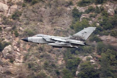 Aviation Photography low level flying