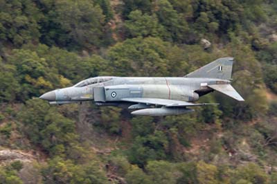 Aviation Photography low level flying