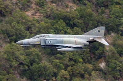 Aviation Photography low level flying