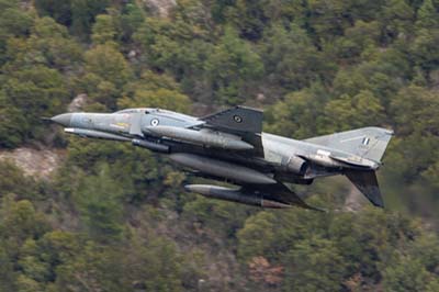 Aviation Photography low level flying