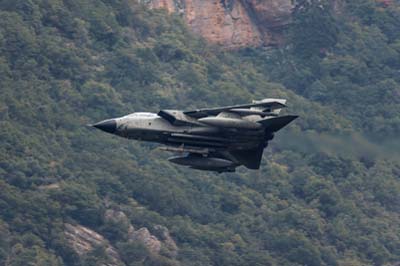 Aviation Photography low level flying