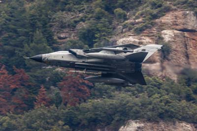 Aviation Photography low level flying