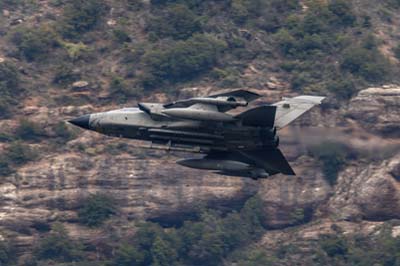 Aviation Photography low level flying