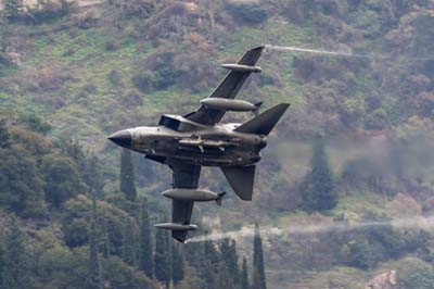 Aviation Photography low level flying