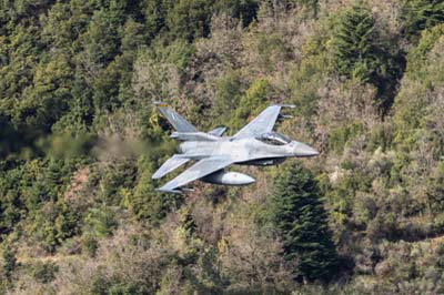 Aviation Photography low level flying