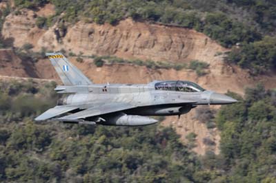Aviation Photography low level flying