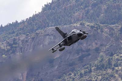 Aviation Photography low level flying