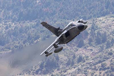 Aviation Photography low level flying