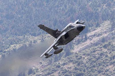 Aviation Photography low level flying
