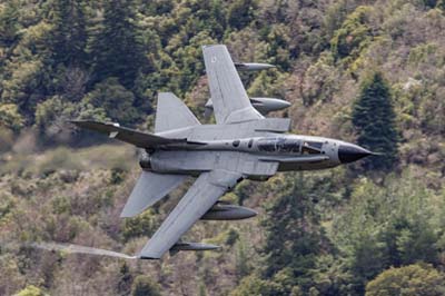Aviation Photography low level flying