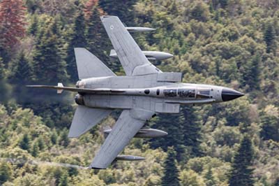 Aviation Photography low level flying