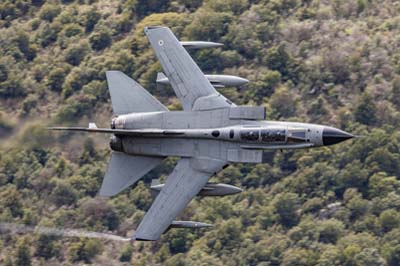 Aviation Photography low level flying