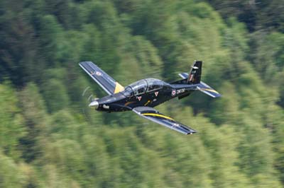 Aviation Photography low level flying