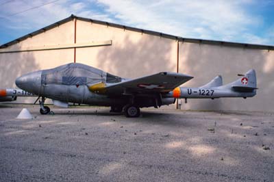 Musee Aeronautique d' Orange Les Majurannes
